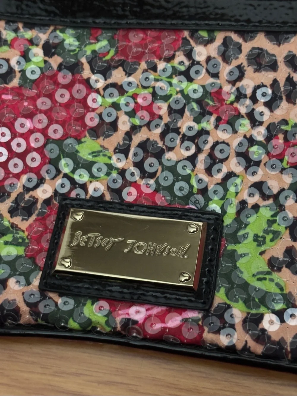 Betsey Johnson excellent gold